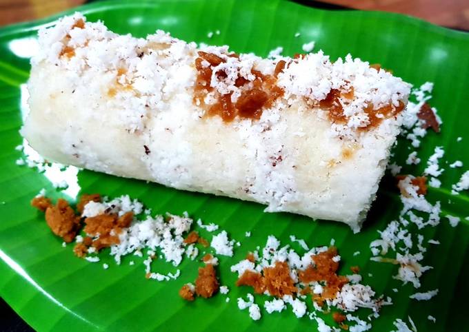 Puttu (Steamed rice flour cake)