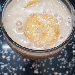 A picture of Healthy Banana Oats Dates Smoothie.