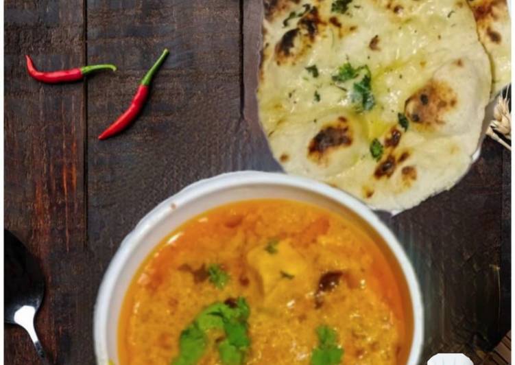 Recipe of Any-night-of-the-week Restuarent style Paneer masala with butter naan