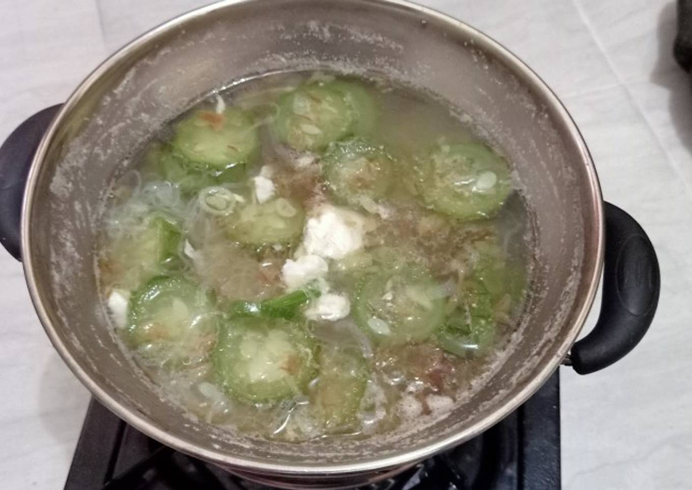 Sop Gambas Ayam Telor Maknyuss