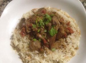 Una foto de Ragout de Cerdo y Arroz Pilaf