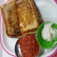 Mix veg sandwich with white sauce