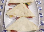 A picture of sandwich using meat