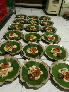 Foto resep Lontong opor ayam & sambal goreng hati