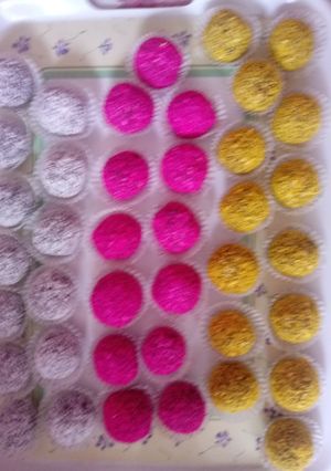 Una foto de Trufas Coloridas