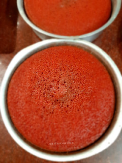 A picture of Red Velvet Cake (Sponge recipe).