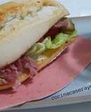 Bocata de codillo de cerdo al horno