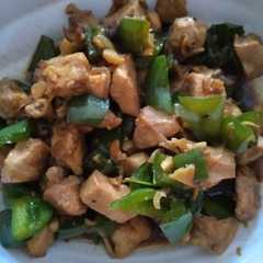 A picture of Ayam Paprika Hijau.