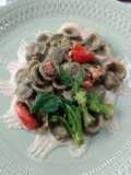 Orecchiette alle 🌱cime di rape con cozze e crema di fagioli