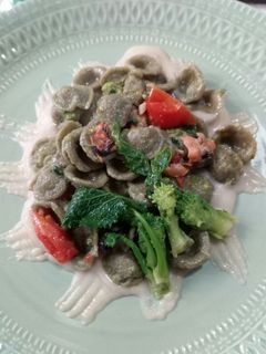 Foto di Orecchiette alle 🌱cime di rape con cozze e crema di fagioli