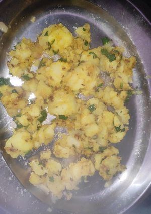 मसाला आलू(masala aloo recipe in hindi) रेसिपी मुख्य फोटो