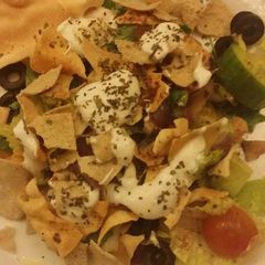 A picture of Fattoush.