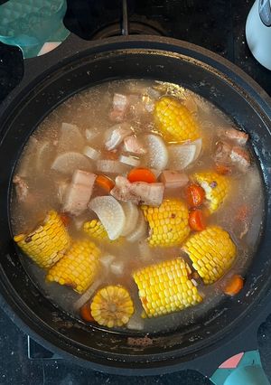 Foto resep Sup babi lobak jagung manis dan wortel