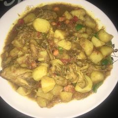 A picture of Chicken and potato porridge.