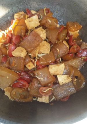 Foto resep Oseng kikil kulit melinjo