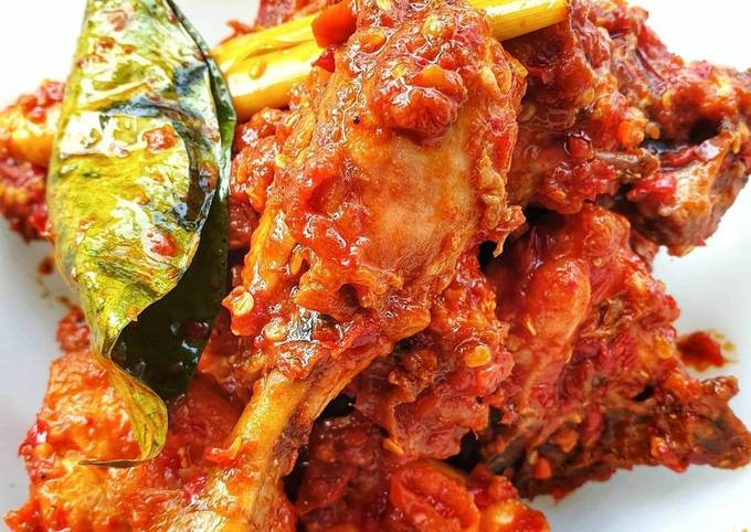 Resep Balado Ayam Pedas oleh kartika Cookpad