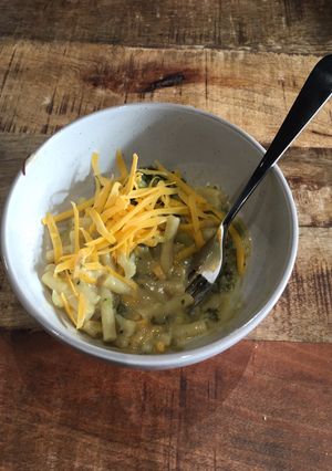 A picture of Vegan mac and “cheese”.