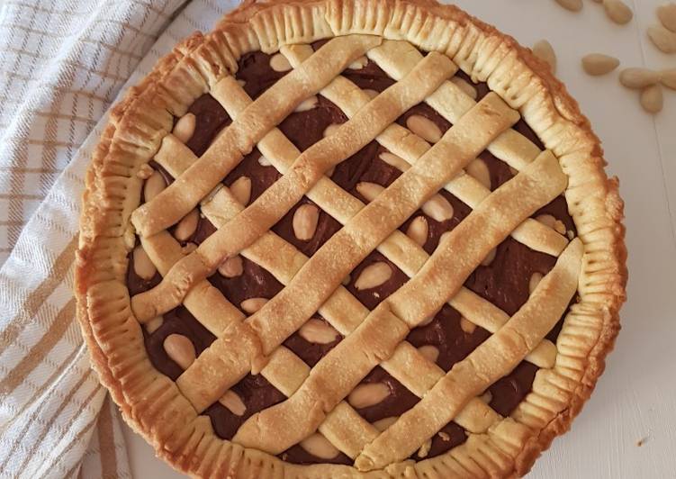 Crostata con Nutella e mandorle 🥧🍫