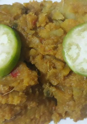 A picture of Sweet potato garden egg porriage.