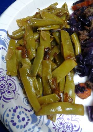 A picture of Fresh pole bean in butter.