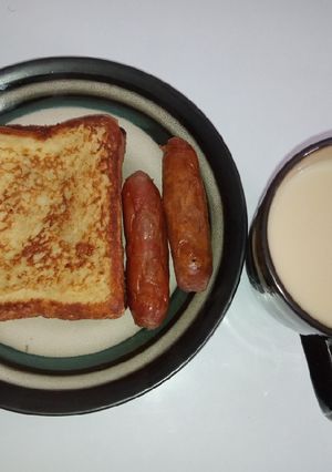 A picture of French toast with masala tea.
