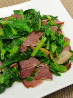 奶油臘肉炒豆苗 ♥ 臘肉不只是年菜 8 的食譜成品照片