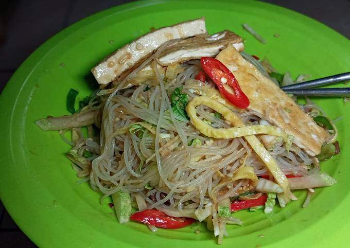 Cara Gampang Membuat Bihun Dingin (Cold Rice Noodle) yang Menggugah Selera