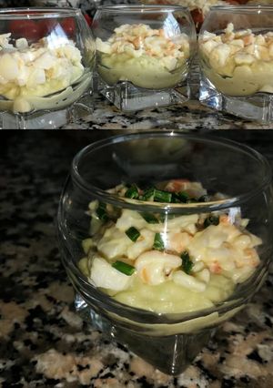 Une photo de Verrines avocat/surimi aux epices