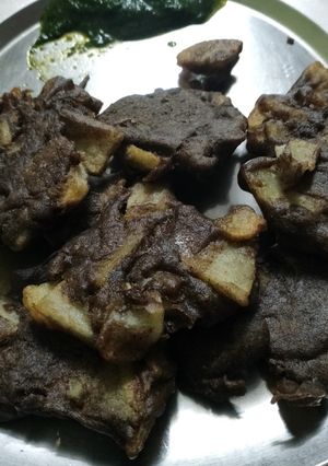 कुट्टू की पकौड़ी (kuttu ki pakodi recipe in Hindi) रेसिपी मुख्य फोटो
