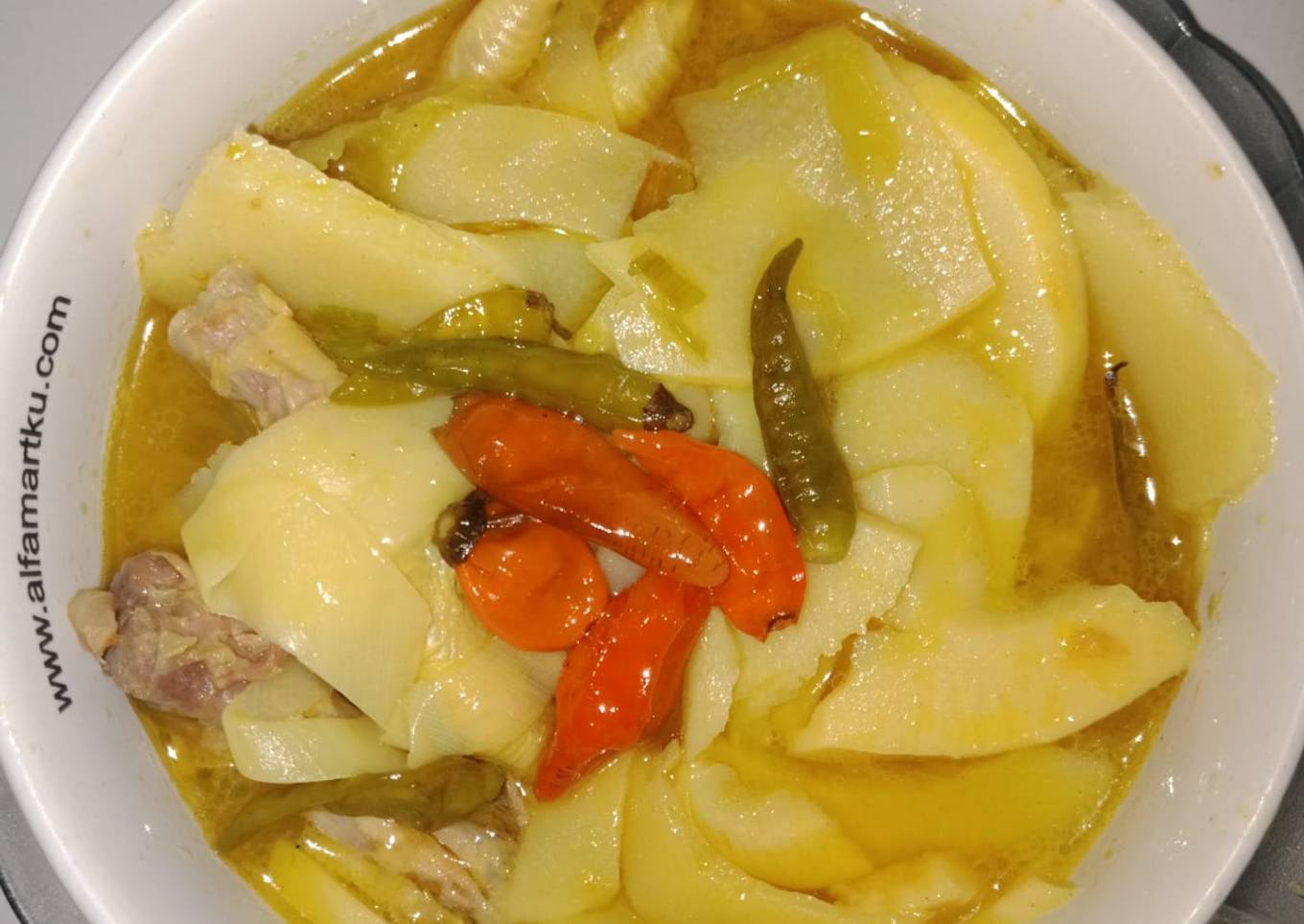 Rebung ceker