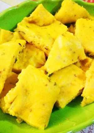 A picture of Spicy Besan Burfi.