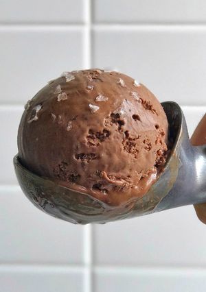 A picture of [Vegan] Coconut Chocolate Ice-cream.