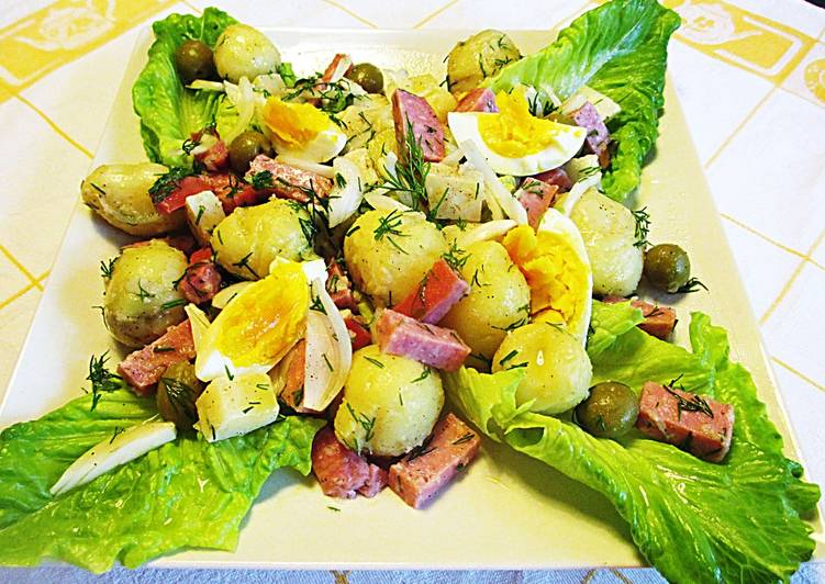 Ensalada de patatas con salchichón y queso Manchego
con vinagreta de eneldo