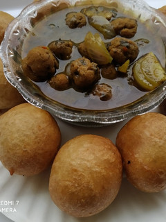 A picture of Puff puff(foda fetta in my language).