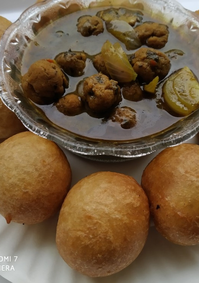 A picture of Puff puff(foda fetta in my language).