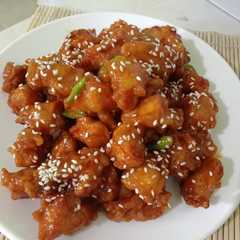 รูปของ 15.Korean Fire Chicken Dakgangjeong Ayam pedas Korea simple byme