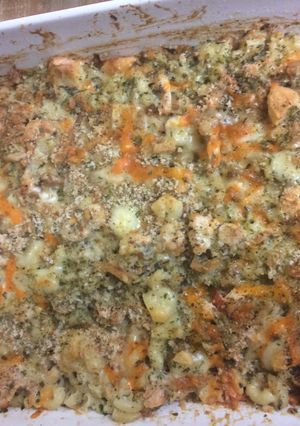 A picture of Quick Salmon Spinach Baked Mac Cheese.