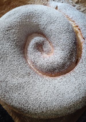Ensaimada (egy kis csavarral) recept fotója