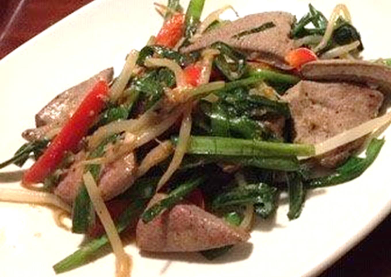 Stir-fried liver and chives