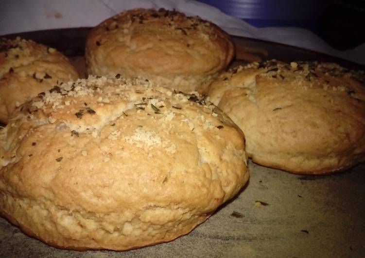 Bagaimana Menyiapkan Sourdough Biscuits yang Enak