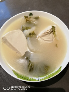 A picture of Fish Tofu Soup.