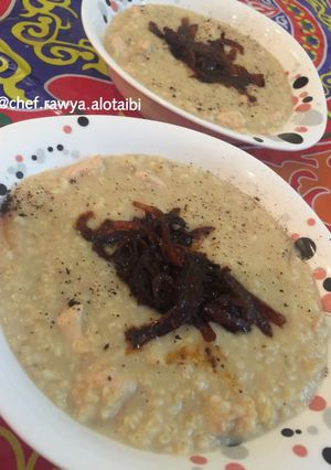 صورة لوصفة الجريش الابيض بقطع الدجاج..😍🍲.. وجبة صحية