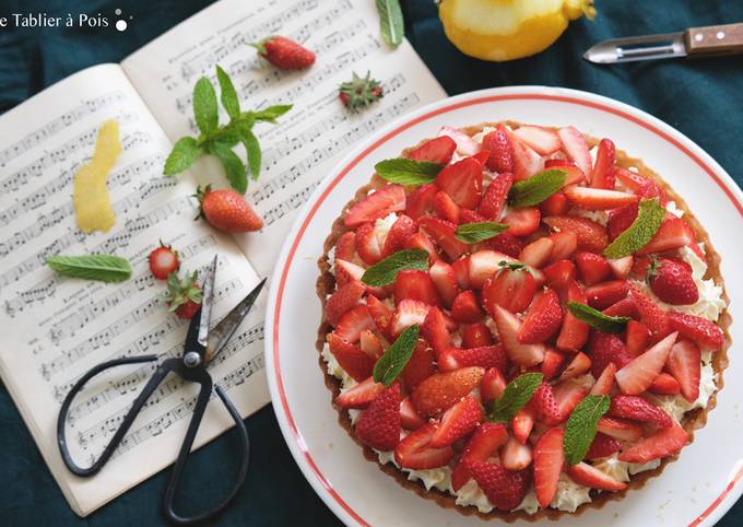 Tarte aux fraises, crème d’amande tonka et chantilly mascarpone