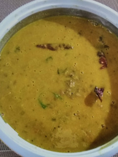 தட்டை பயறு மசாலா குழம்பு (Thattai payaru masala kulambu recipe in tamil) செய்முறை முக்கிய புகைப்படம்