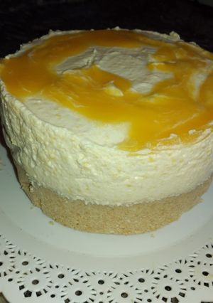 Una foto de Cheesecake de durazno🍑
