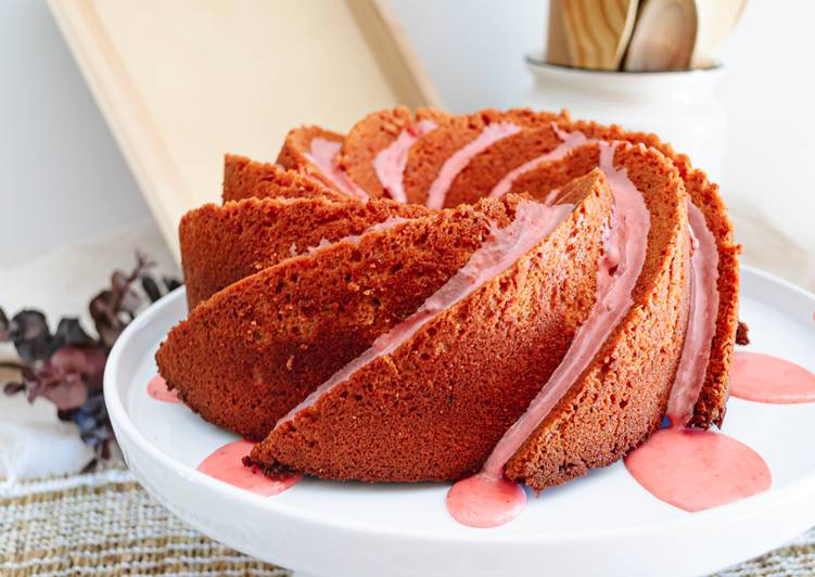 Bolo de Morangos Frescos