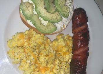 Easy Serving Recipe Avocado bagel with cheesy eggs and pineapple smoked sausage Very Delicious