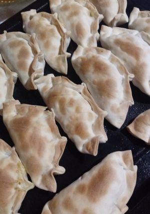 Una foto de Empanadas de jamón y queso