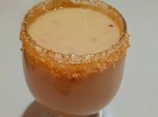 Una foto de smoothies de mango