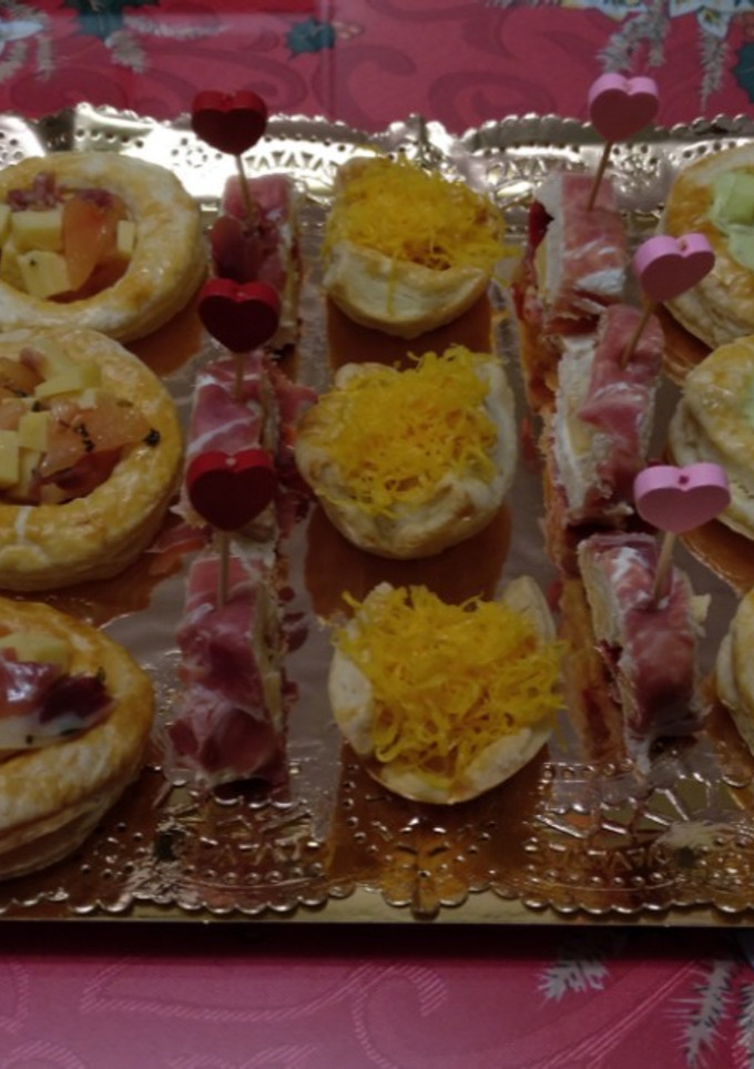 Una foto de Canapés 2018